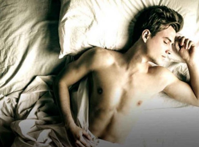 11 фактов, о которых должны помнить все, кто любит спать без одежды - «Сонник»