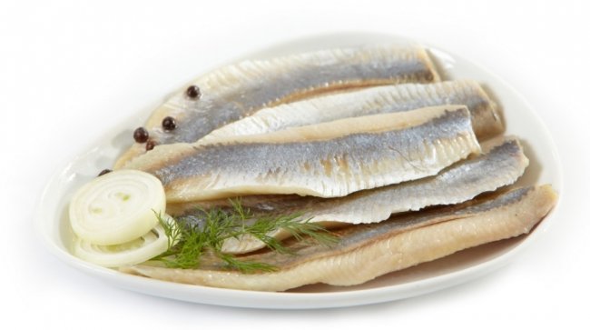 Сколько калорий в селедке соленой, пищевая ценность рыбы, польза и вред для организма - «Здоровье»
