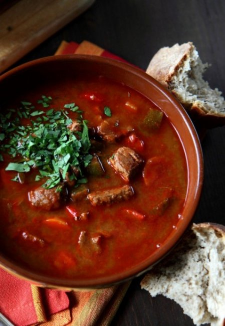 Суп-гуляш из говядины – 2 пошаговых рецепта приготовления - «Рецепты»