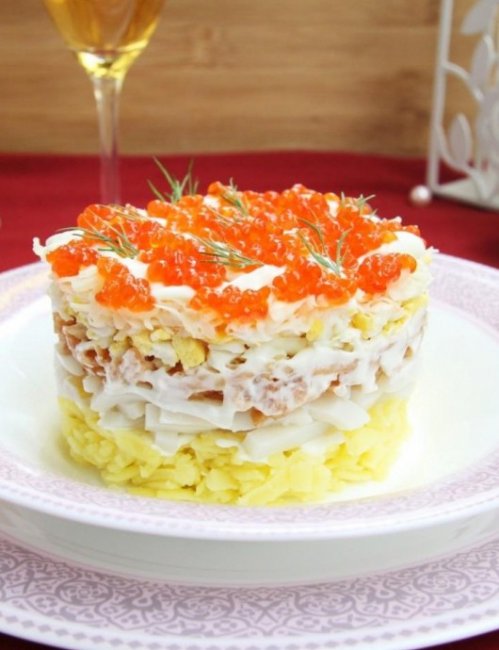 Слоеный салат с кальмарами – 3 вкусных пошаговых рецепта - «Рецепты»
