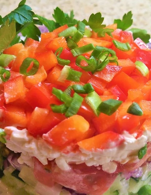 Слоеный салат с кальмарами – 3 вкусных пошаговых рецепта - «Рецепты»
