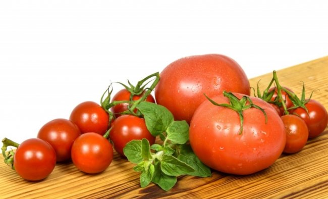 Сколько калорий в помидоре, содержание витаминов и микроэлементов, пищевая ценность овоща - «Здоровье»