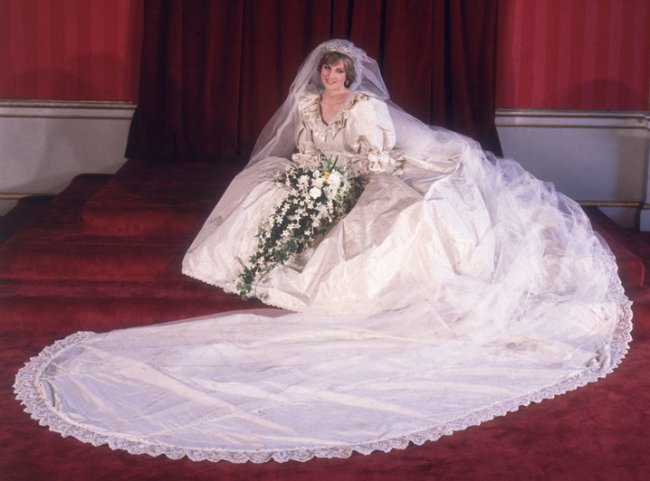 Свадебное платье-катастрофа принцессы Дианы - «Мода»