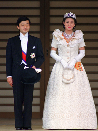 Невеста на миллион: 7 самых дорогих свадебных платьев королевских особ - «Мода»