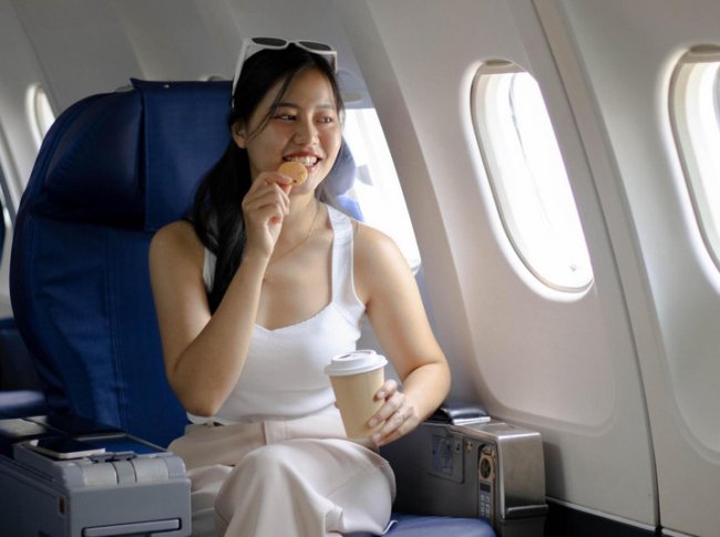 Съешьте дома: 5 продуктов, которые нельзя брать с собой в самолет - «Стиль жизни»